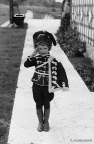 二战老照片。帝国元帅戈林唯一的女儿，被称为德国年纪最小的中尉